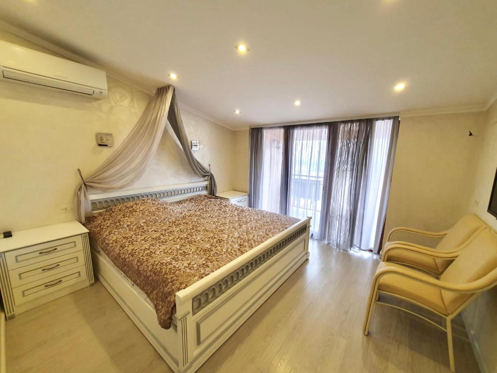 Роскошная Двухуровневая Квартира Luxurious Duplex Apartment Erivan Exterior foto